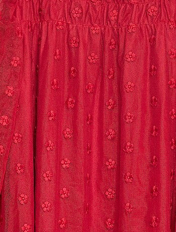 Vestido de tule com bordados de flores