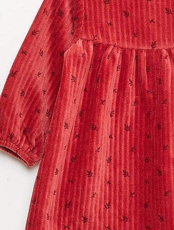 Vestido de veludo com mangas compridas e padrão