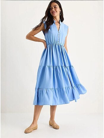 Vestido de verão em modal às riscas, com cintura elástica, decote em v e folhos lucci