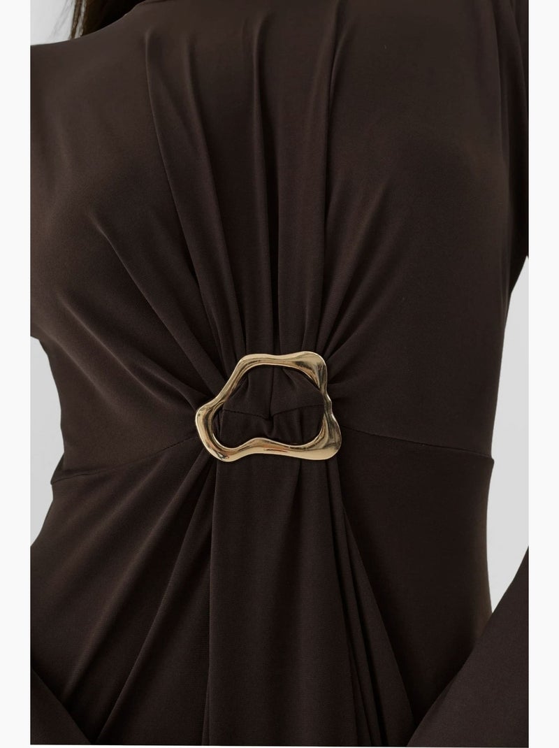 Vestido elástico sandy com detalhe de acessório hiccup Castanho-escuro - Kiabi