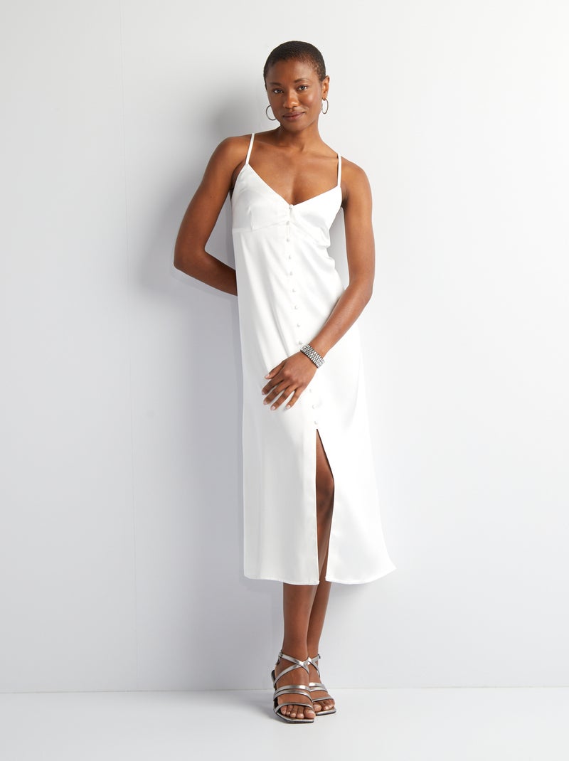 Vestido em cetim com abertura com botões Branco - Kiabi