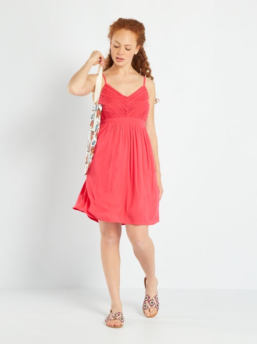 Vestido em crepe com croché - Kiabi