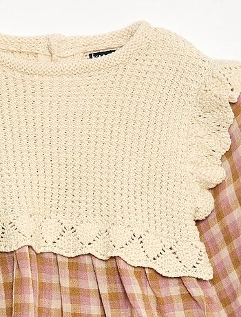 Vestido em gaze de algodão efeito 2 em 1 colete em croché