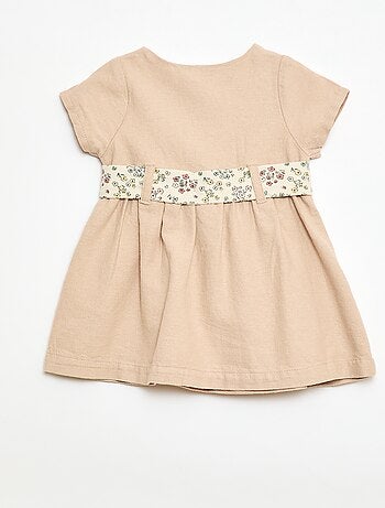 Vestido em linho misto com cinto