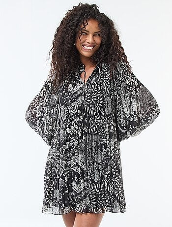 Vestido em malha leve e franzida + Laço no decote