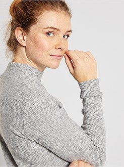 Vestido em malha peluche com gola subida - Kiabi