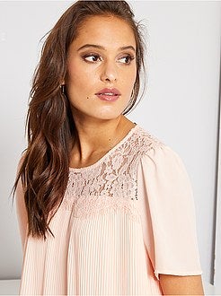 Vestido em renda com pregas - Kiabi