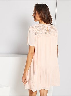 Vestido em renda com pregas - Kiabi