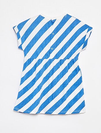 Vestido em tecido crepe com abertura com molas de pressão atrás
