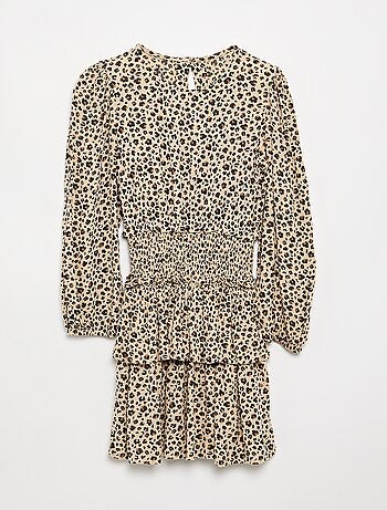 Vestido estampado com folhos
