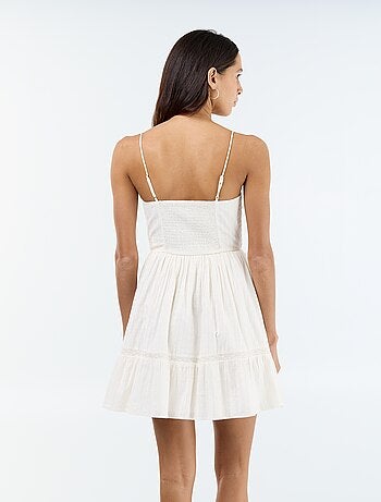 Vestido evasê com alças