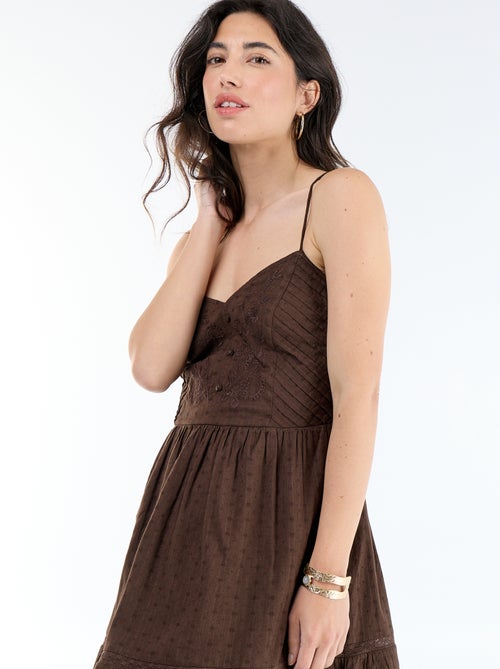 Vestido evasê com alças - Kiabi