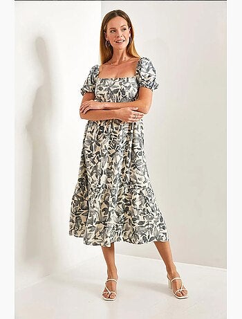 Vestido evasé com decote quadrado e franzido multiestampado lucci