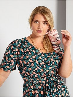 Vestido fluido com cinto - Kiabi