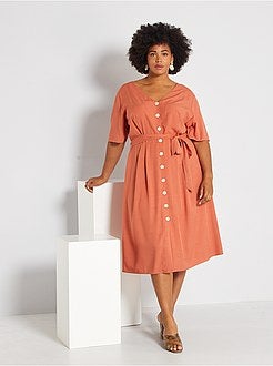 Vestido fluido com cinto - Kiabi