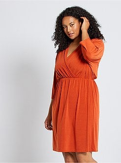 Vestido fluido com decote cruzado - Kiabi