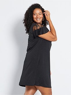 Vestido fluido com folhos e renda - Kiabi