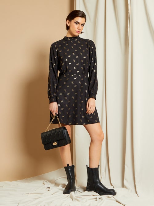 Vestido fluido com gola subida - Kiabi