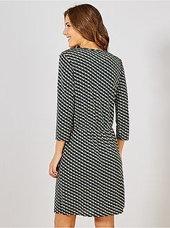 Vestido fluido com motivos geométricos - Kiabi