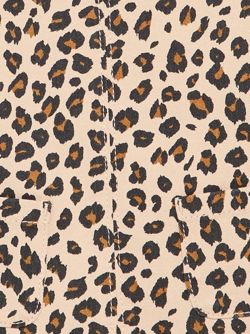 Vestido jardineira com estampado leopardo - Kiabi Vestido jardineira com estampado leopardo - Kiabi