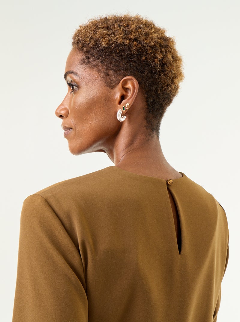 Vestido liso com detalhes dourados Castanho - Kiabi