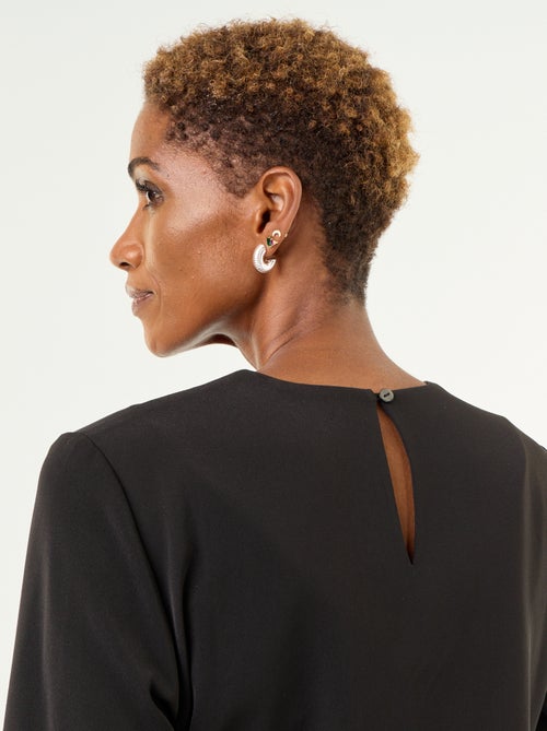 Vestido liso com detalhes dourados - Kiabi