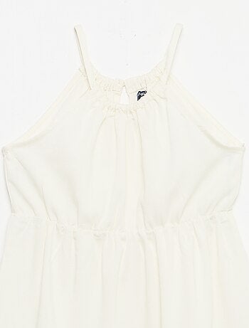 Vestido liso de alças e folhos