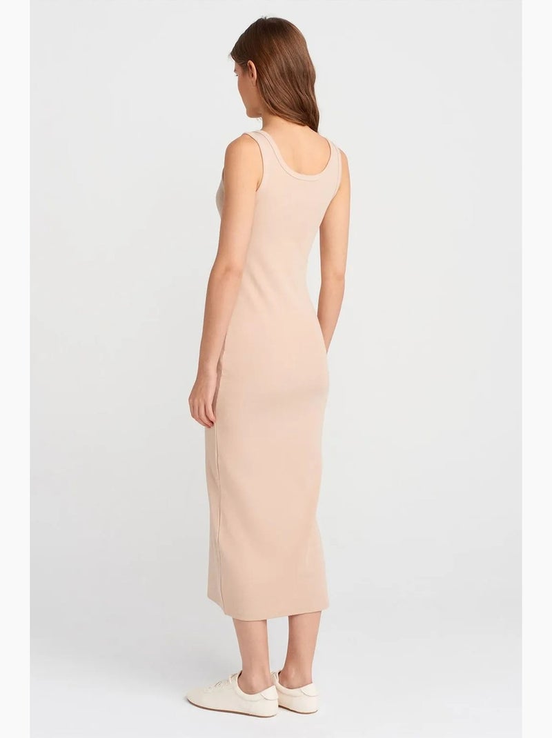 Vestido longo canelado justo com botões dilvin Bege natural - Kiabi