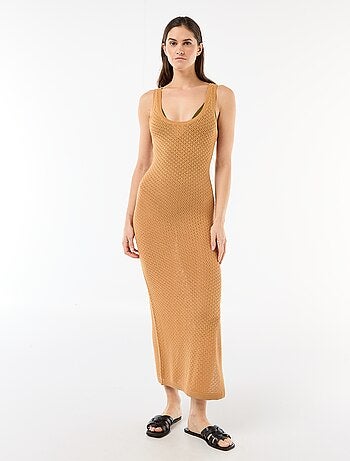 Vestido longo de praia em malha de crochê