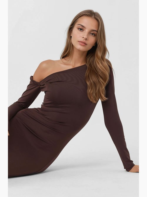Vestido maxi bodycon com gola assimétrica hiccup - Kiabi