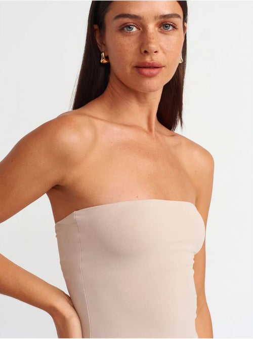 Vestido maxi bodycon sem alças com racha dilvin - Kiabi Vestido maxi bodycon sem alças com racha dilvin - Kiabi