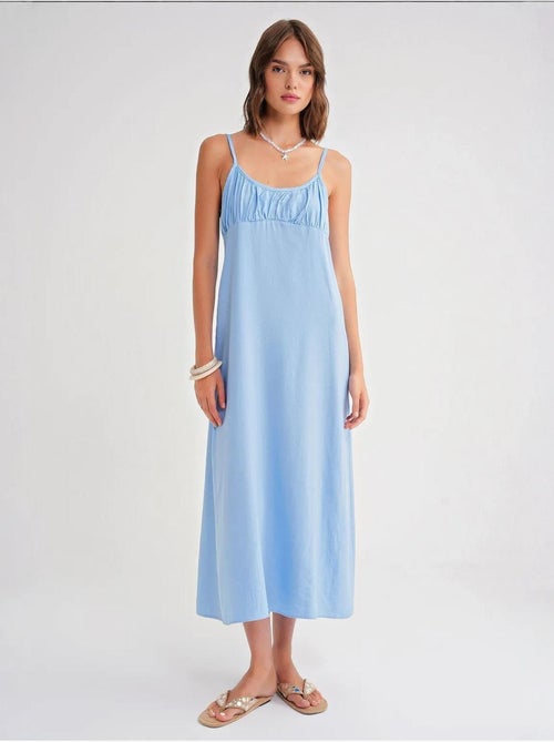 Vestido maxi com alças e detalhe franzido mixray - Kiabi Vestido maxi com alças e detalhe franzido mixray - Kiabi