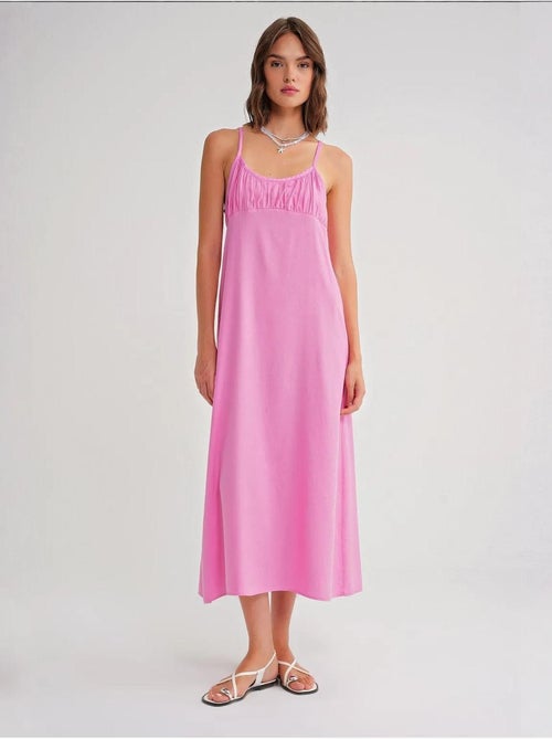 Vestido maxi com alças e detalhe franzido mixray - Kiabi Vestido maxi com alças e detalhe franzido mixray - Kiabi