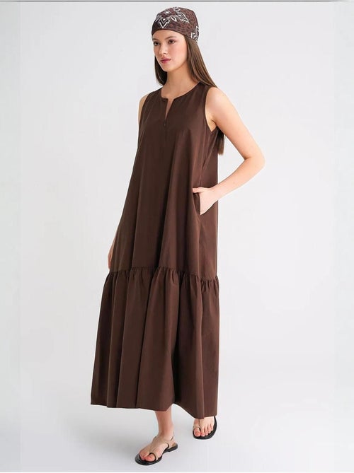 Vestido maxi com colarinho e detalhes de folhos mixray - Kiabi Vestido maxi com colarinho e detalhes de folhos mixray - Kiabi