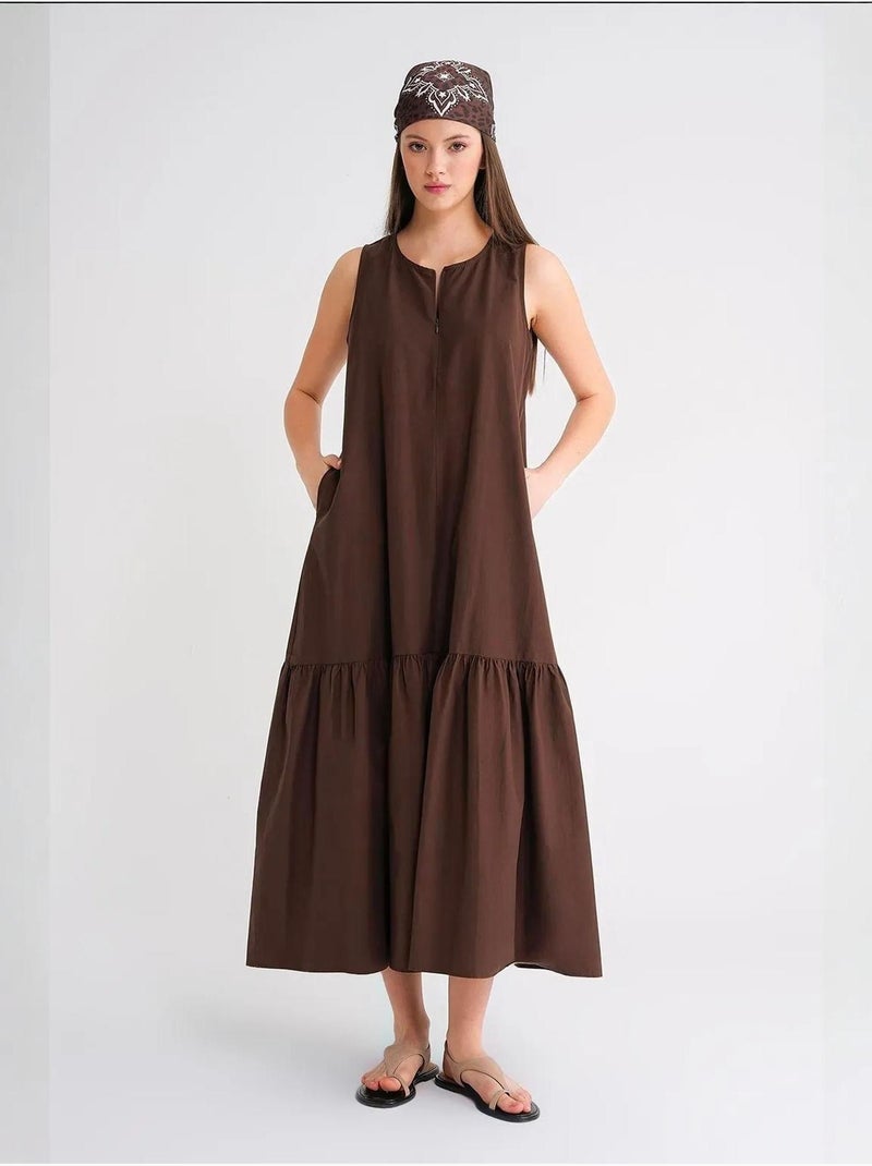 Vestido maxi com colarinho e detalhes de folhos mixray Castanho-escuro - Kiabi