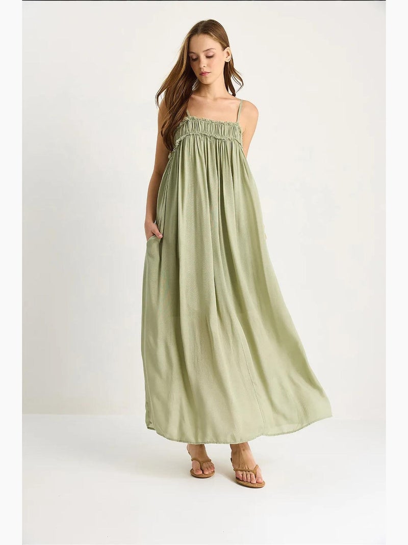 Vestido maxi com decote quadrado bordado lucci Verde cáqui - Kiabi