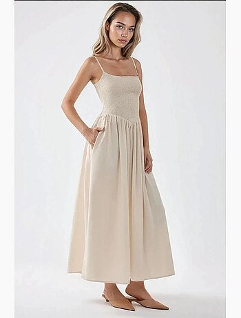 Vestido maxi com decote quadrado e corte em a hiccup