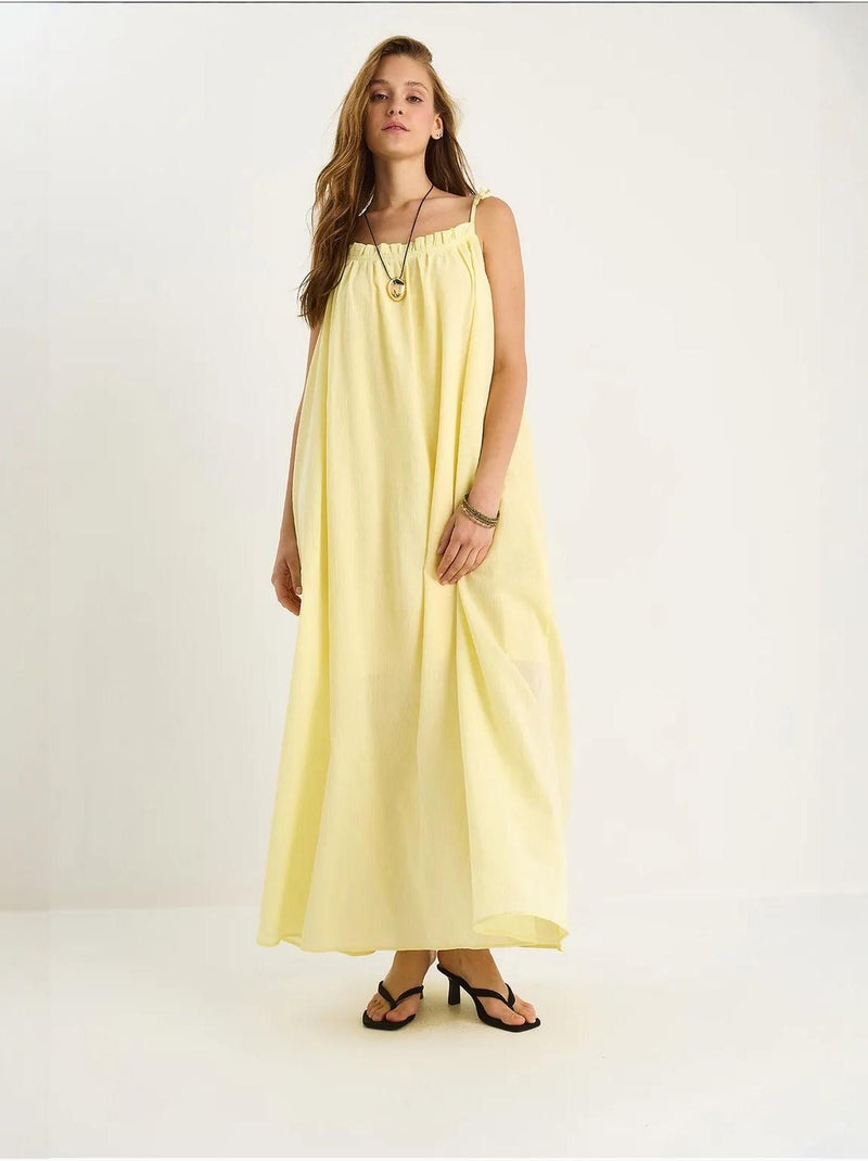 Vestido maxi com detalhe de folho lucci Amarelo-limão - Kiabi