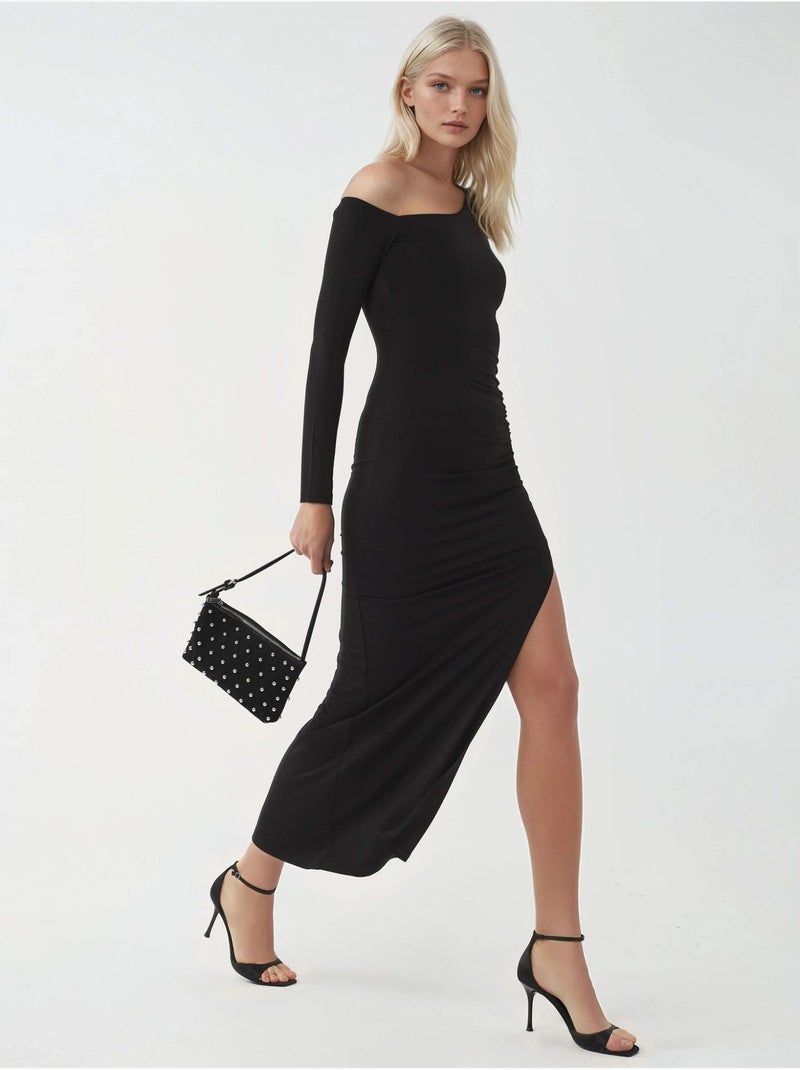 Vestido maxi com gola assimétrica e racha busem Preto - Kiabi