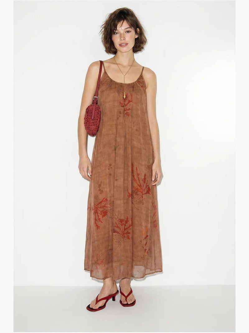 Vestido maxi de chiffon estampado lucci Castanho - Kiabi