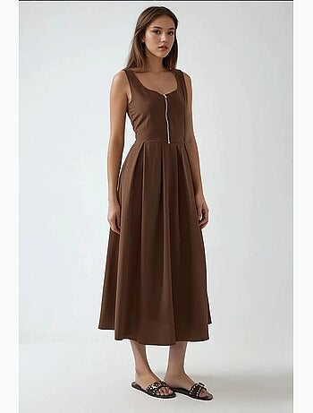 Vestido maxi em linha a com decote redondo e fecho de correr hiccup