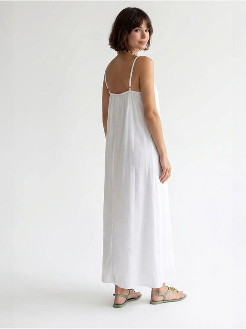 Vestido maxi em linha a sem mangas mixray - Kiabi Vestido maxi em linha a sem mangas mixray - Kiabi