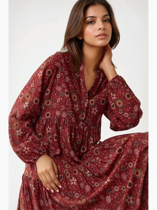 Vestido maxi estampado com decote em v e botões hiccup - Kiabi Vestido maxi estampado com decote em v e botões hiccup - Kiabi