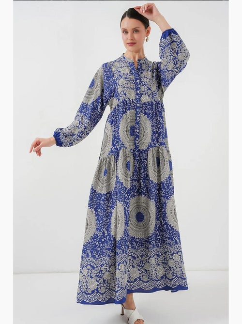Vestido maxi estampado com decote em v e fecho de botões bdart - Kiabi Vestido maxi estampado com decote em v e fecho de botões bdart - Kiabi