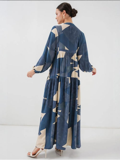 Vestido maxi estampado com decote em v e fecho de botões bdart - Kiabi Vestido maxi estampado com decote em v e fecho de botões bdart - Kiabi