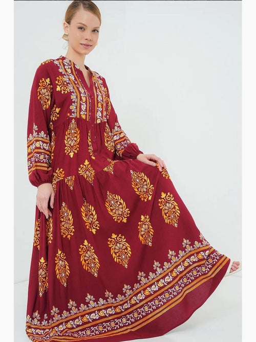 Vestido maxi estampado com decote em v e fecho de botões bdart - Kiabi Vestido maxi estampado com decote em v e fecho de botões bdart - Kiabi