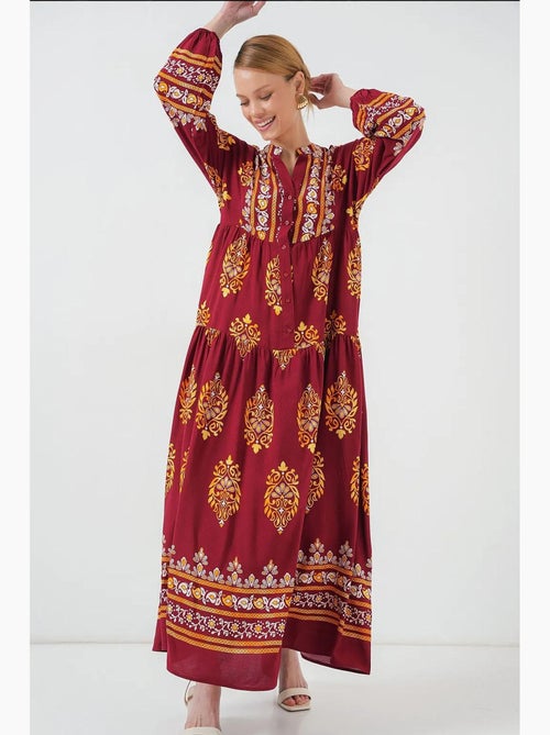Vestido maxi estampado com decote em v e fecho de botões bdart - Kiabi Vestido maxi estampado com decote em v e fecho de botões bdart - Kiabi