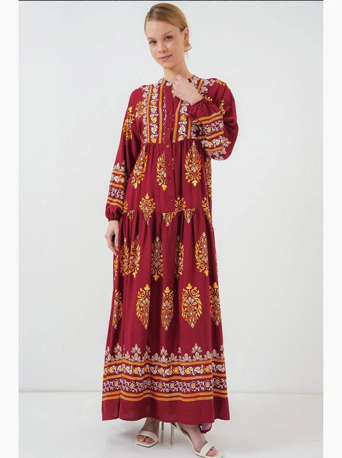 Vestido maxi estampado com decote em v e fecho de botões bdart - Kiabi Vestido maxi estampado com decote em v e fecho de botões bdart - Kiabi