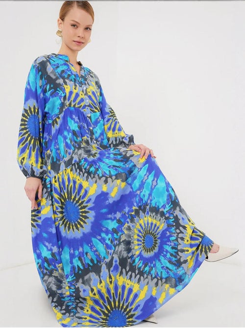 Vestido maxi estampado com decote em v e fecho de botões bdart - Kiabi Vestido maxi estampado com decote em v e fecho de botões bdart - Kiabi