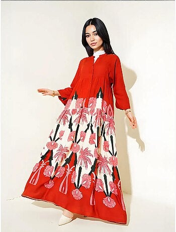 Vestido maxi estampado com decote em v e fecho de botões bdart